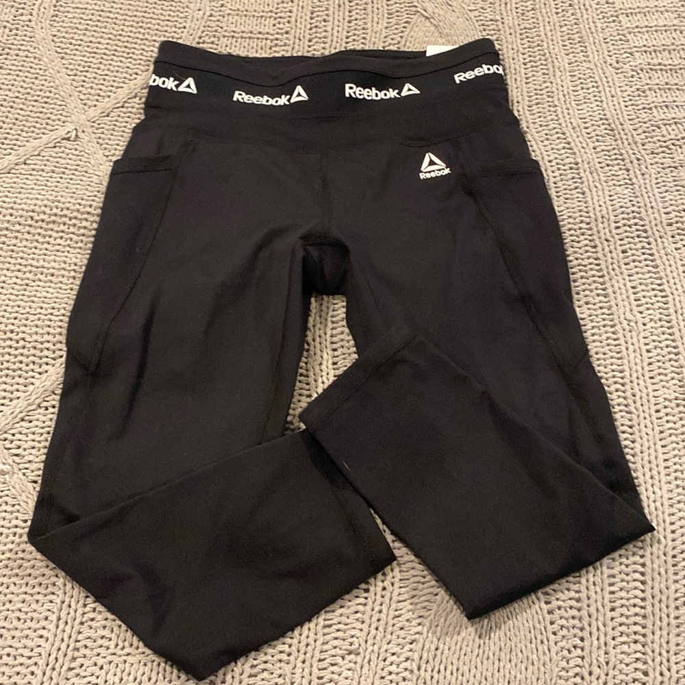 Reebok high rise capri work out pants